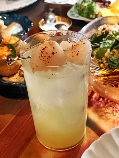 Lychee Mapeed Gin Tonic