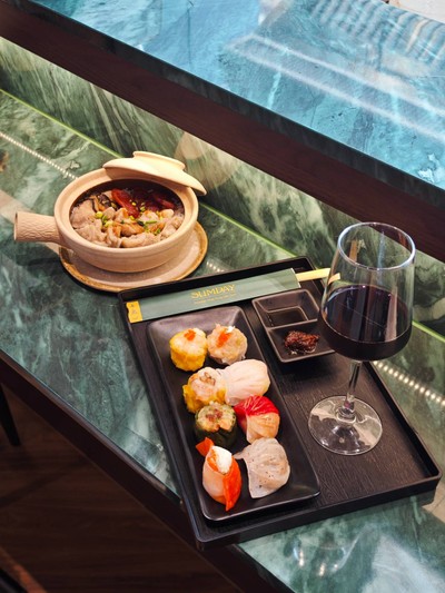 อาหาร หรือ เครื่องดื่ม