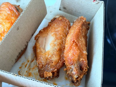 ปีกไก่ทอดน้ำปลา