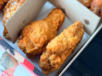 ปีกไก่ทอดวิงก์แซ่บ