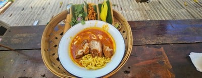 ข้าวซอยหมู