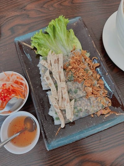 ปากหม้อหมู (หมูยอ)