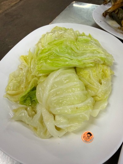 กะหล่ำปลีผัดน้ำปลา