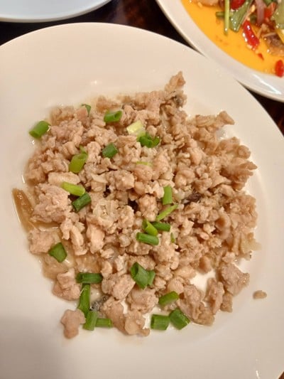 อาหาร หรือ เครื่องดื่ม