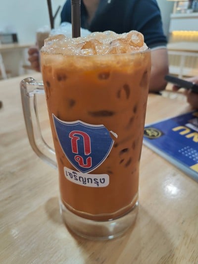 อาหาร หรือ เครื่องดื่ม