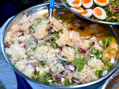 อาหาร หรือ เครื่องดื่ม