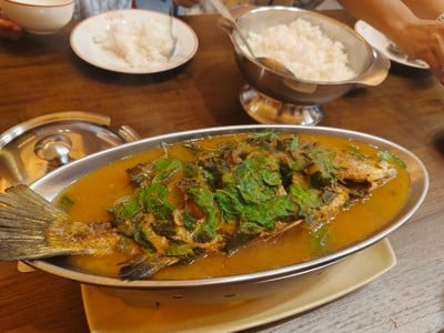 แกงส้มพริกนกปลา