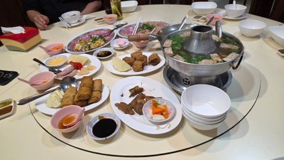 อาหาร หรือ เครื่องดื่ม