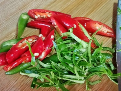 วิธีทำ หมูคั่วพริก 🌶️🧄 วิธีทำ หมูคั่วพริก 🌶️🧄