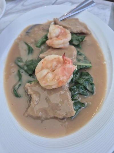 ราดหน้าหมูกุ้ง