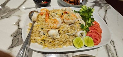 ข้าวผัดทะเล