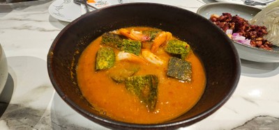 แกงส้มชะอมกุ้ง