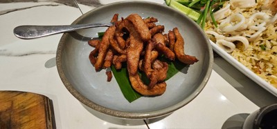 คอหมูทอดเกลือ