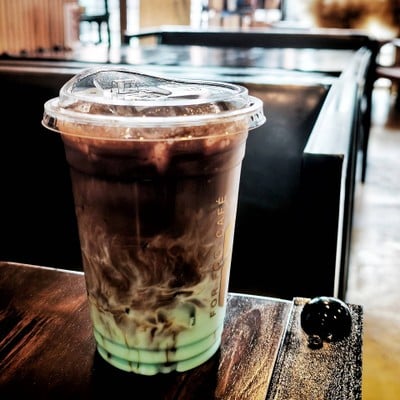 อาหาร หรือ เครื่องดื่ม