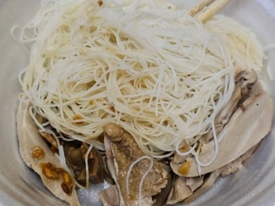 เส้นหมี่(ขาว)เป็ด