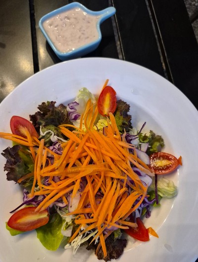 สลัดทูน่า