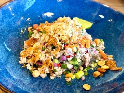 อาหาร หรือ เครื่องดื่ม