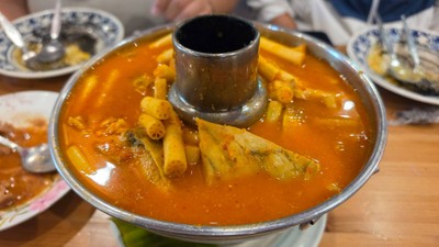 แกงส้มปลามงไหลบัว