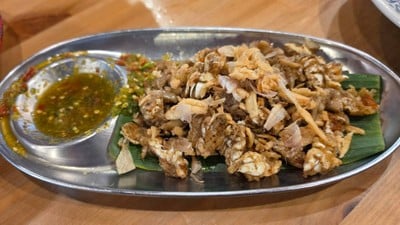 จั๊กจั่นทะเลทอดกระเทียม