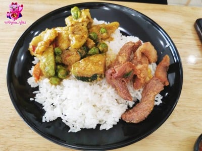 อาหาร หรือ เครื่องดื่ม