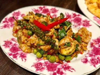 ปลากรายผัดฉ่า