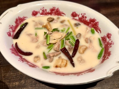 ต้มข่าไก่