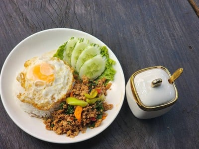 กระเพราหมูสับ กระเพราหมูสับ