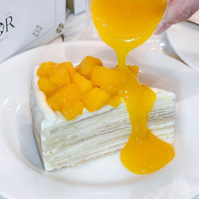 หวานฉ่ำรับซัมเมอร์ กับมะม่วงน้ำดอกไม้สีทองจาก AMOR
