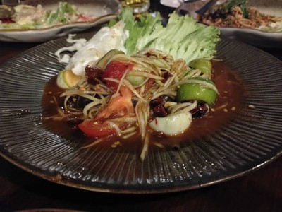 อาหาร หรือ เครื่องดื่ม