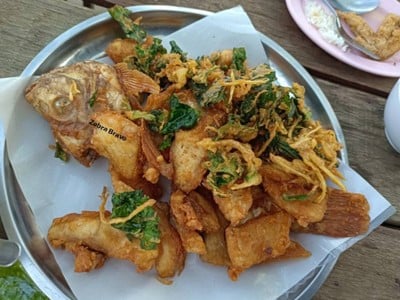 ปลาทับทิมทอดสมุนไพร