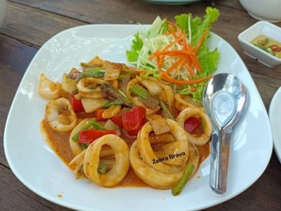 หมึกผัดไข่เค็ม