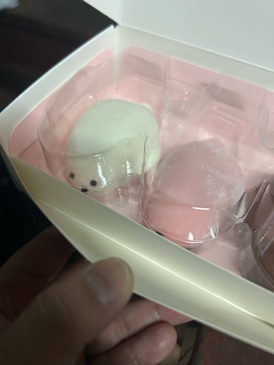 โมจิแมวน้ำ รสครีมสตรอว์เบอร์รี่