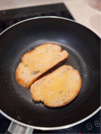 วิธีทำ Grilled Tuna Melt วิธีทำ Grilled Tuna Melt