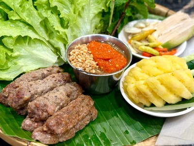 แหนมเนือง