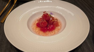 Osmanthus-Scented Persimmon with Preserved Plum