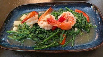 ผัดยอดมะระหวานกุ้ง