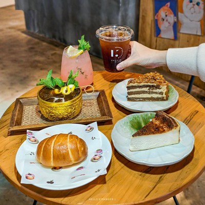 Koffeeplus Coffee Roaster Academy ร้านกาแฟเทสดีย่านเจริญนคร