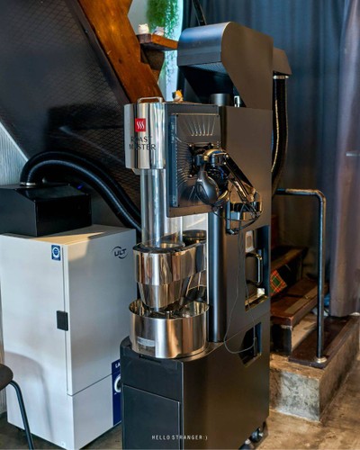 Koffeeplus Coffee Roaster Academy ร้านกาแฟเทสดีย่านเจริญนคร