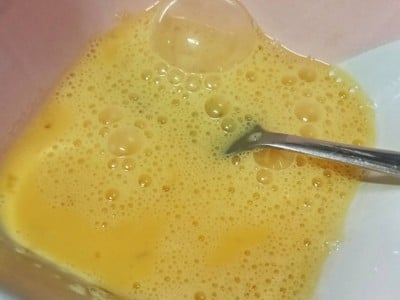 วิธีทำ พริกหยวกยัดไส้ห่อแพไข่รังบวบ