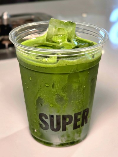 อาหาร หรือ เครื่องดื่ม