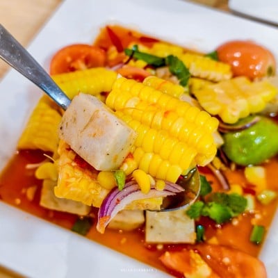 กูมันแซ่บ ร้านอาหารอีสานยั่วๆ ย่านคลองสาน