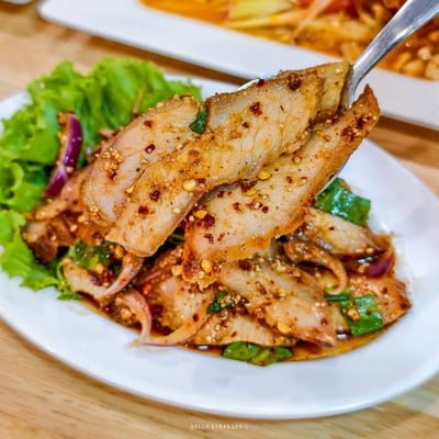 กูมันแซ่บ ร้านอาหารอีสานยั่วๆ ย่านคลองสาน