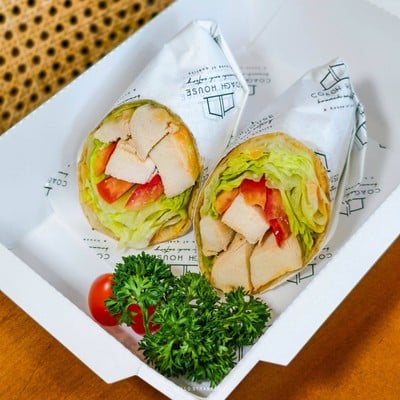 Coach House Brunch and Eatery คาเฟ่สไตล์โฮมมี่ย่านรามอินทรา