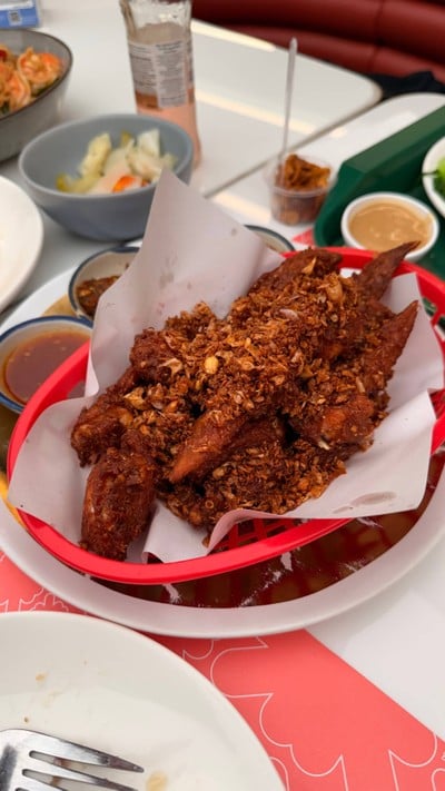 อาหาร หรือ เครื่องดื่ม