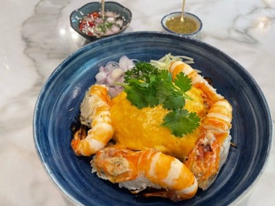 ข้าวมันกุ้งเสวย