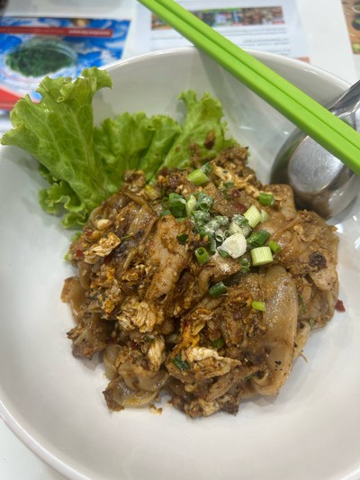 ก๋วยเตี๋ยวคั่วหมูมันกุ้ง พริกเผา