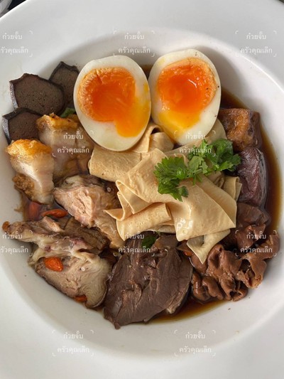 ก๋วยจั๊บเส้นฟองเต้าหู้