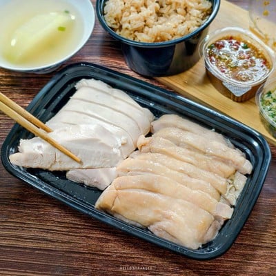 “จินกี่ ข้าวมันไก่ ไทย-สิงคโปร์” ร้านข้าวมันไก่ที่อร่อยตรงปก จนยกขึ้นแท่นให้เป็นร้านโปรด