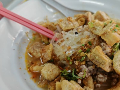 อาหาร หรือ เครื่องดื่ม