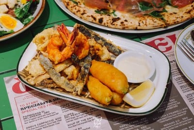 L'Antica Pizzeria Da Michele Bangkok พิซซ่าร้านดังจากอิตาลี